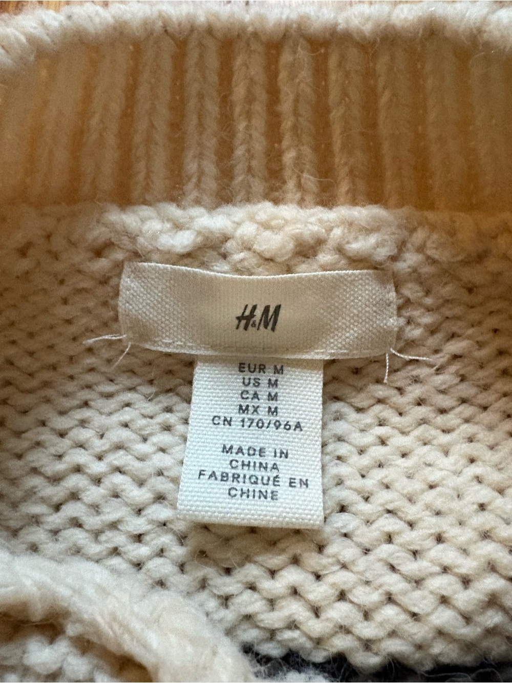 H&M Sweater - Picture 3 of 5